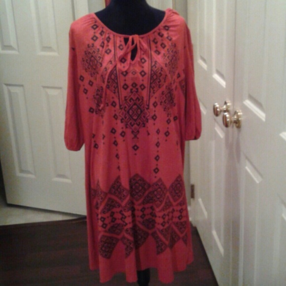 Plus Size Dress - Picture 1 of 7